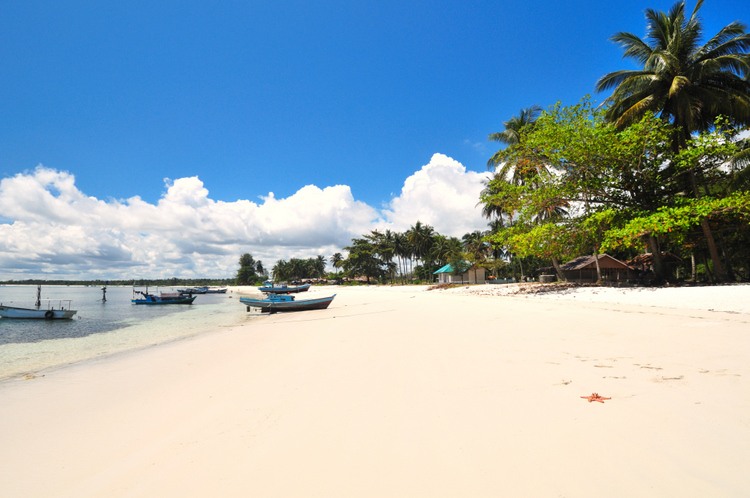 Keunikan Pantai Burung Mandi dkk - Belitung Timur