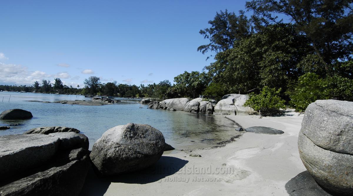 belitung destination Pantai Punai