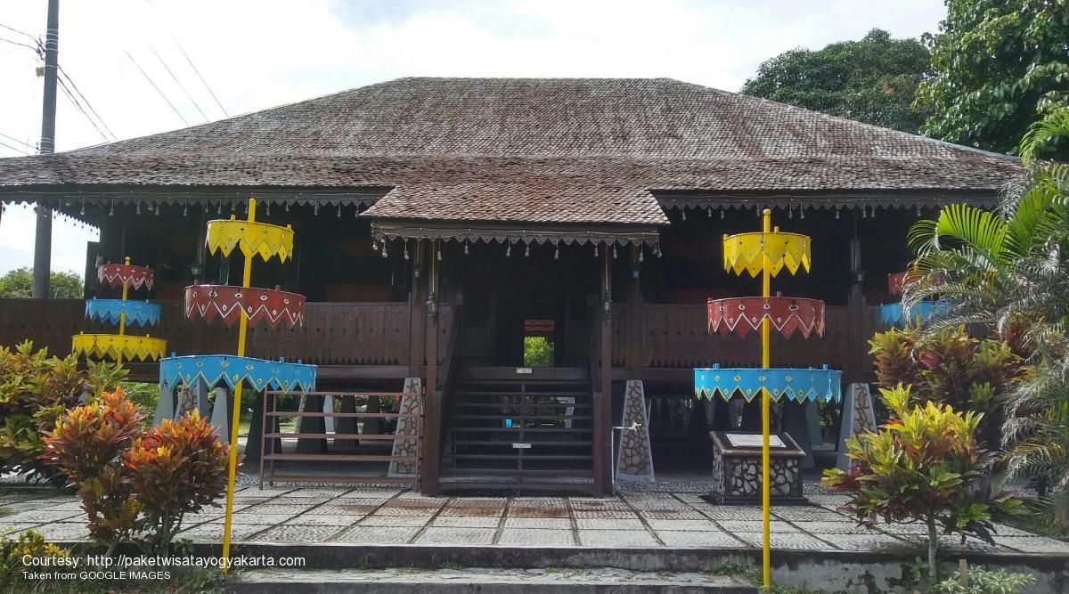 belitung destination Rumah Adat