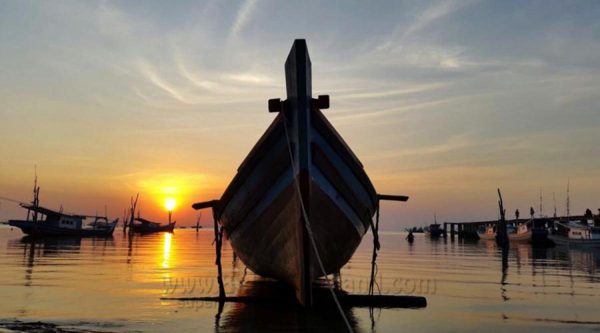 Пляж копакабана рио-де-жанейро девушки. Fashion photo ocean back. Финалистки конкурса мисс бразильские ягодицы 2014. I miss you надпись на песке. Missing beach.